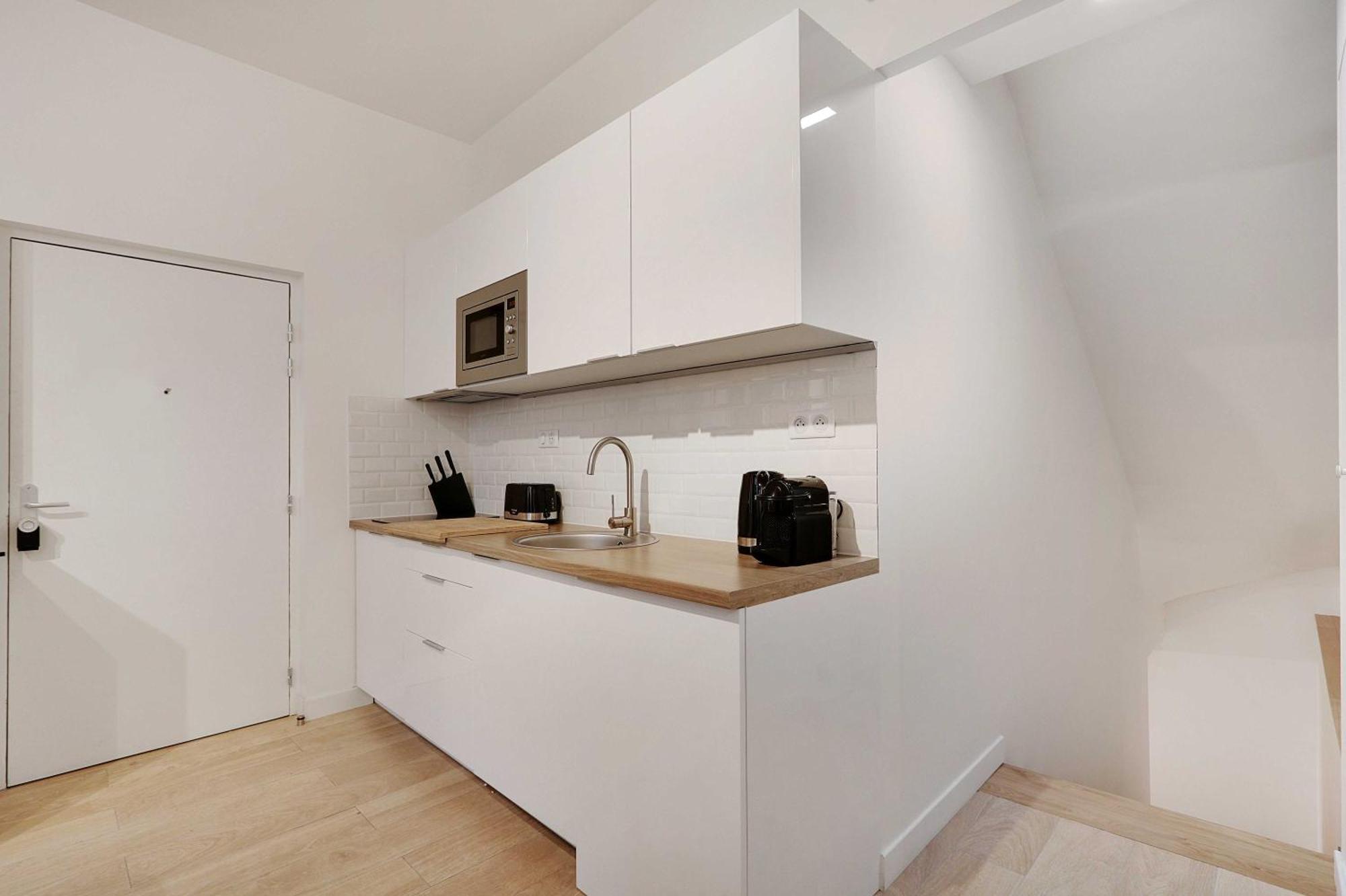 Intimate Apartment With Air Conditioner & Jacuzzi 2Br 6P Montmartre ปารีส ภายนอก รูปภาพ